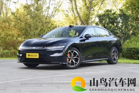 30万品质15万搞定,买下这台车,里子和面子都有了!-1