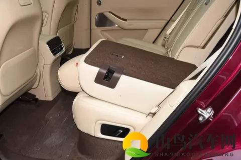 问界M7实施提车等待补贴 超期每日发放200元-3