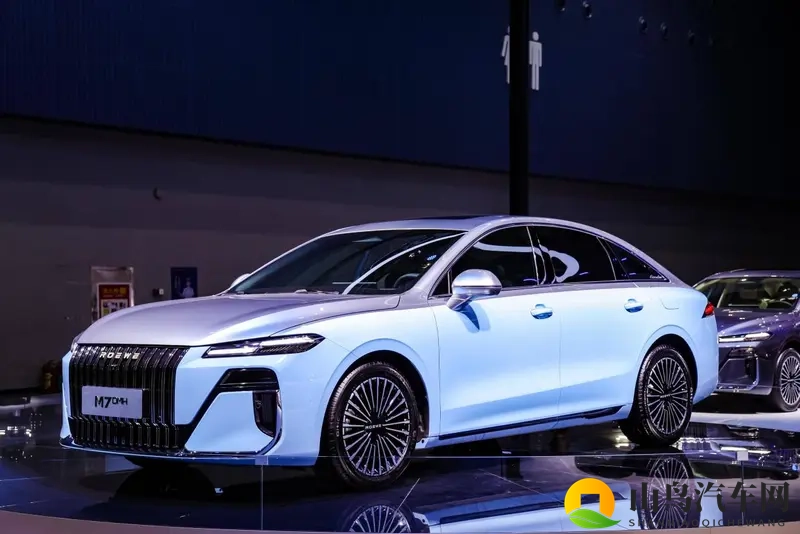 豆包深度思考大模型上车 荣威M7 DMH智能车机再升级-1