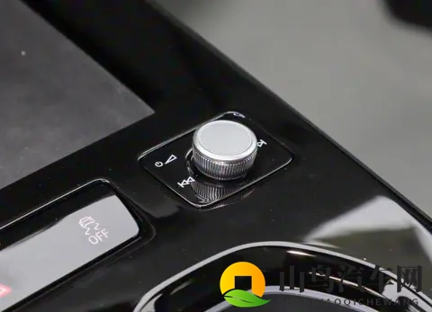 奥迪新车没白等，低功率不带电加速7X秒？采用半隐藏式门把手-2