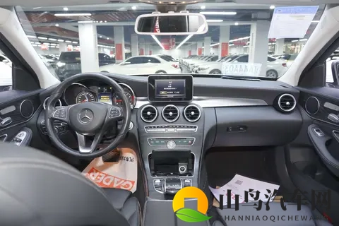 18年奔驰C级,9万公里,11万多体验豪华品牌!-3