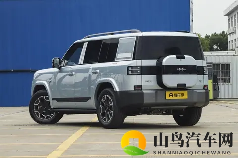 方程豹钛7深度体验：外酷内舒，大五座SUV的新选择！-3