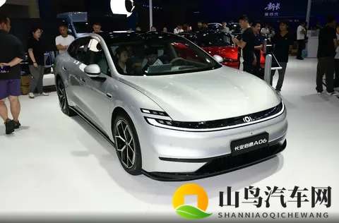 十万级守门员来了？长安启源A06中大型掀背轿跑，增程还是纯电-1