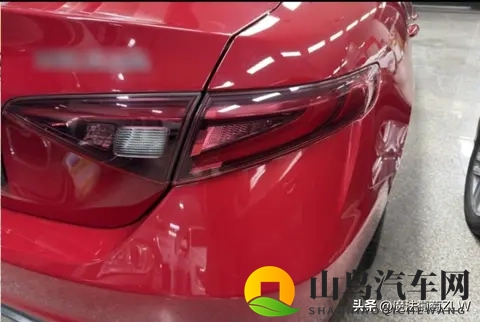 比3系能打，却被说不如BBA？这台意式轿跑凭啥让人为它争破头-1