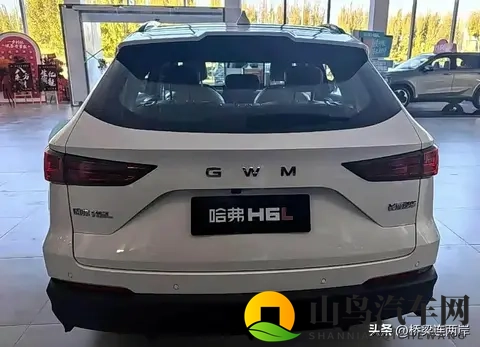哈弗H6L燃油版到店！尺寸超H6，轴距2米8，12万起能火吗？-1