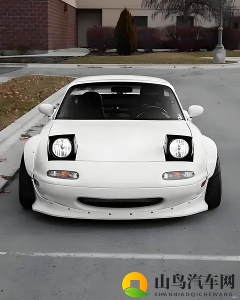 马自达MX-5第一代跳灯版：34年过去，为何仍是车迷心中的白月光？-1