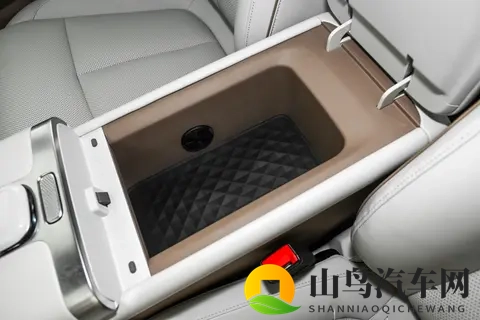 长安启源A06即将上市，把前后排座椅通风、加热、按摩都安排上了-1