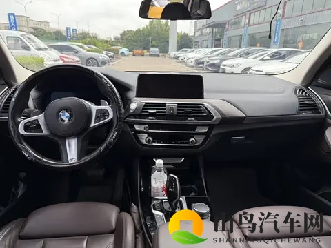 污秽软件:汽车软件乱象:揭秘潜藏危机,安全谁来守护?-2