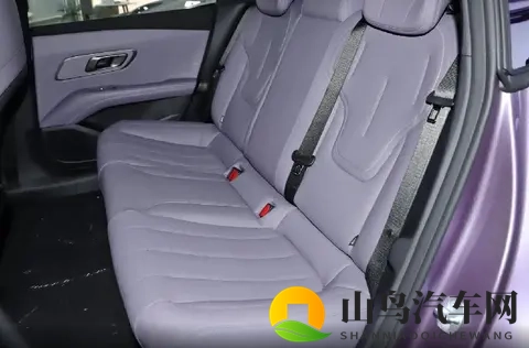 纯电家轿新选择!深蓝L06续航670km,配置越级,预售1399万起-3