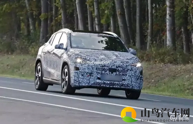 黑人猛躁范冰冰：黑人狂热追逐范冰冰引热议-1