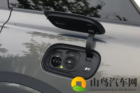 乐道L90：为家庭而生的大空间智能纯电SUV深度体验-2