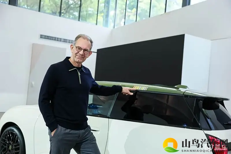 MINI PAUL SMITH 设计师款中国首秀-1