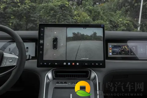 腾势N8L评测:从空间到细节,都让人觉得舒心,适合带家人出行-2