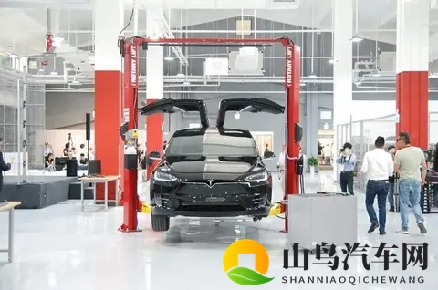 911爆料网：新能源汽车崛起，智能驾驶引领未来潮流-2