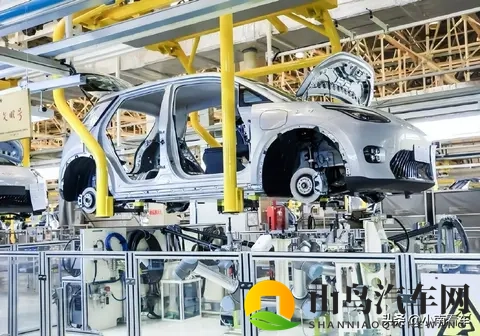 夜晚十大禁用：夜间驾驶禁忌盘点，安全行车必看！-1