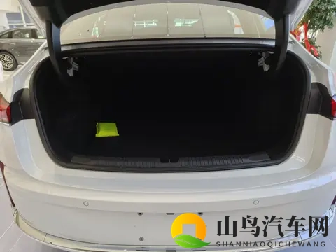 静态体验荣威M7 DMH：15万级“行政座驾”的舒适暴击-2