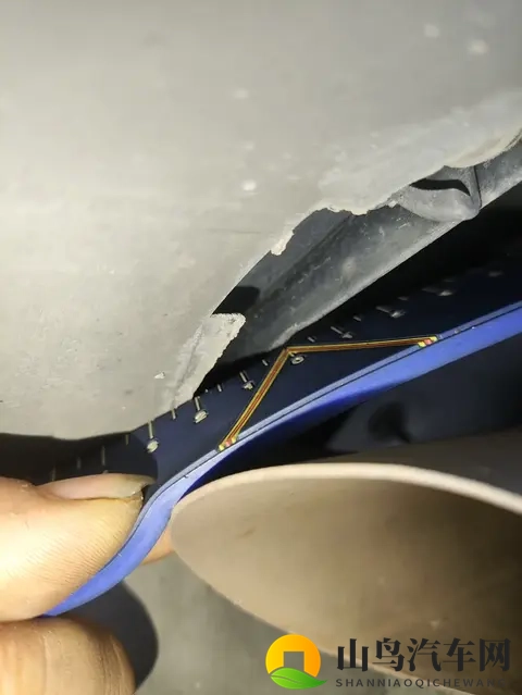 21年路虎揽胜加长版，868万，圆你陆地头等舱梦想？-3