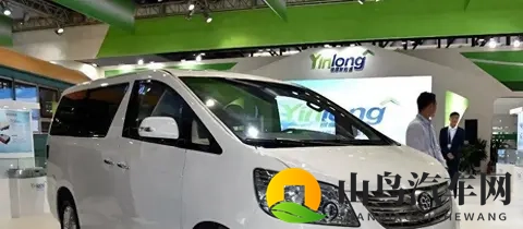 董明珠成功造车,车标惊艳众人,一看价格网友直呼:你疯啦!!!-3