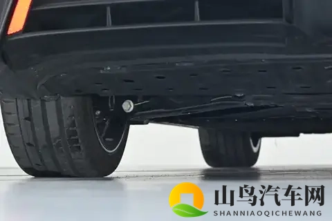 深蓝L06真实体验：不愧是长安系最高标准，家用通勤全能选手-3