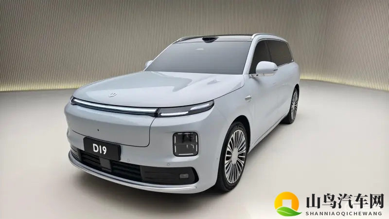 11月7日零跑Lafa5将预售,有望10万以内吗?-1