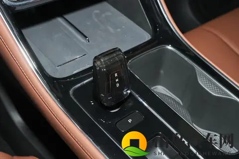 新车 779万元起,全新吉利帝豪正式预售,提供15T动力_轴距加长-2