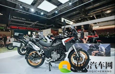 黄色免费应用：车主出行神器，省心导航一网打尽-2