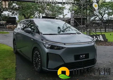 靠增程版车型,在中大型MPV市场,小鹏X9能否成功逆袭?-1