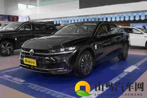 新车  方向盘回归物理按键_增华为HiCar 2026款大众迈腾B9实车亮相-3