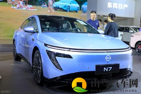 日产汽车亏损100多亿,裁员2万,把总部都卖了,日产它怎么了?-2