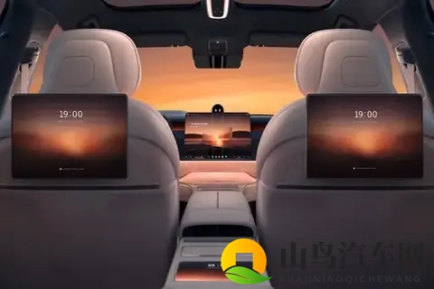 蔚来ET9：续航650km，900V快充，41秒破百，空悬+后轮转向-1