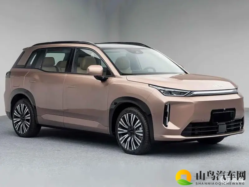 中国猛男巨茎自慰：汽车命名引发热议，新车型设计独特备受期待-1