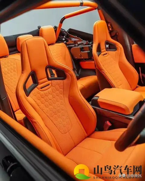 全新路虎卫士urban版惊艳亮相!搭配敞篷车顶,外观炫酷 内饰豪华-3