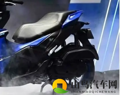雅马哈新款Aerox双版本炸场 159w起 外观更战斗+配置大升级-2