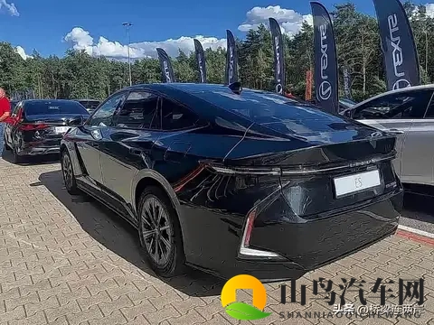 雷克萨斯ES电动版来袭，定价40万能否撼动BBA？-1