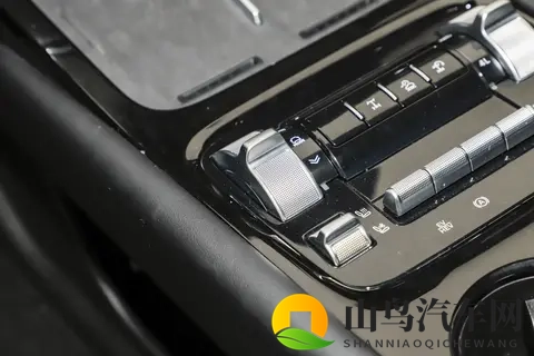 日本黄软件：日本色情软件曝光，引发社会关注-2