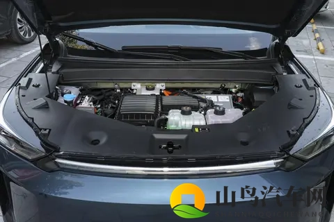 预售价1268万元，续航1240km，AION i60增程版适合家用-1