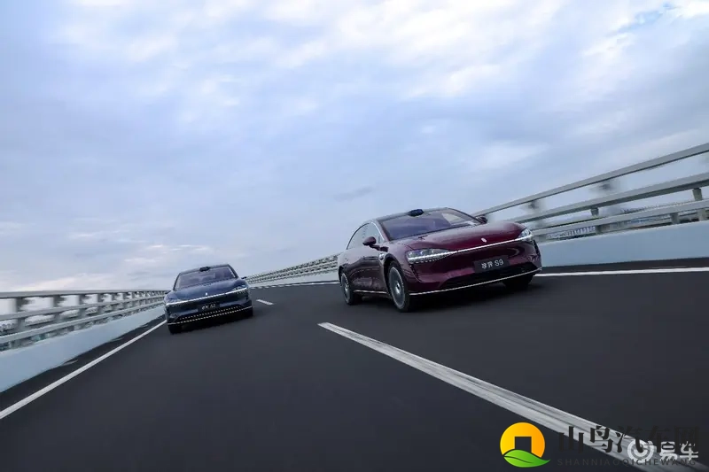 科技与舒适并重,新款享界S9重新定义豪华智能轿车-1
