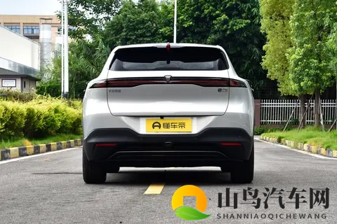 15万级纯电SUV怎么选?看深蓝S05620Ultra纯电版-1