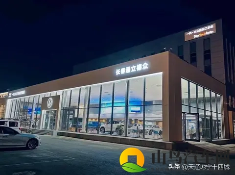 美女扒了内裤又露出奶头视频软件:辣眼视频软件,美女露内裤惊现画面-2