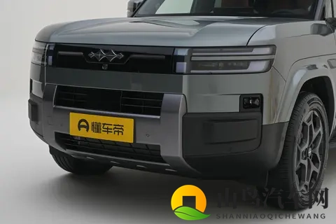 比亚迪方程豹钛7：1798万起，空间大、续航长，还省油？-1