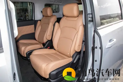 10万级插混MPV，纯电续航125km，真三排，五菱星光730香不香？-1