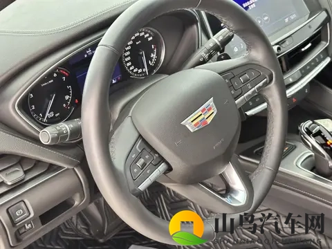 我用 擦同桌的：我无意间清洁了同桌的桌角-2