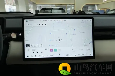 135万炸场！新款极氪X官图曝光，安全五星+内饰大改值吗？-3