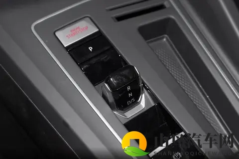 限时成交价199999元，26款大众高尔夫GTI来了，选它的理由是什么-2