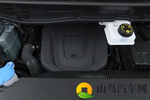 配HUD+23个扬声器，这台2858万的MPV车型实力如何？-3