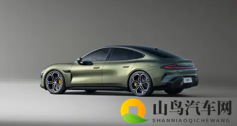 销量打脸质疑!小米SU7凭什么越骂越火?-1