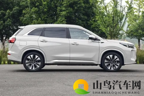 12 万想买插混 SUV？以前总犯难，现在终于有好选择了-1