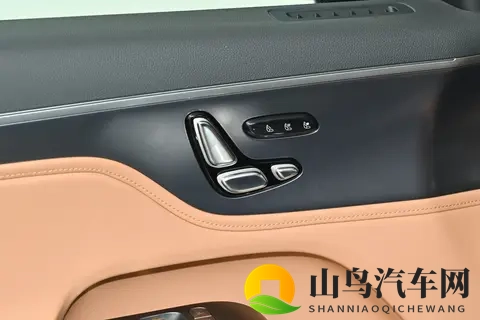 奔驰设计+吉利动力，这台国产SUV真有意思！-1