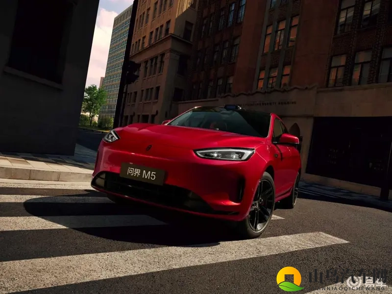 问界新M5 Ultra VS 特斯拉Model Y，选哪个-1