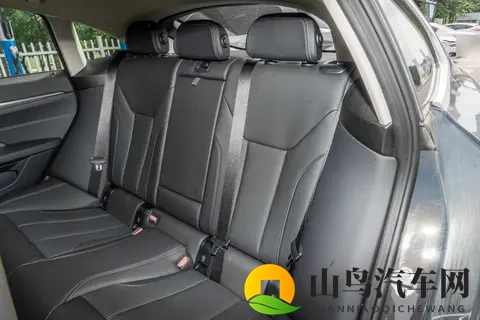 宝马 4 系避坑：425i vs 430i 差 4 万选谁-2